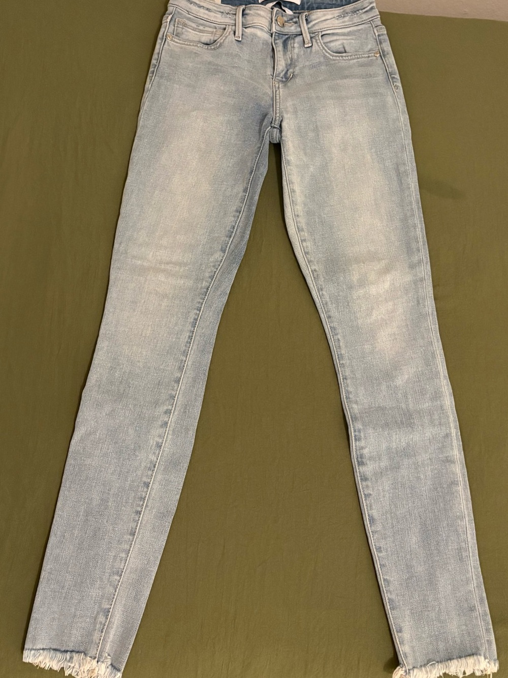 Sam Edelman - The Kitten Mid-rise Skinny Ankle Jean with Raw Hem